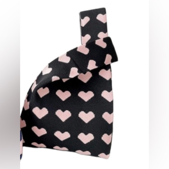 Hearts New Knit Small Tote Crossover Handle Handbag - Picture 2 of 4